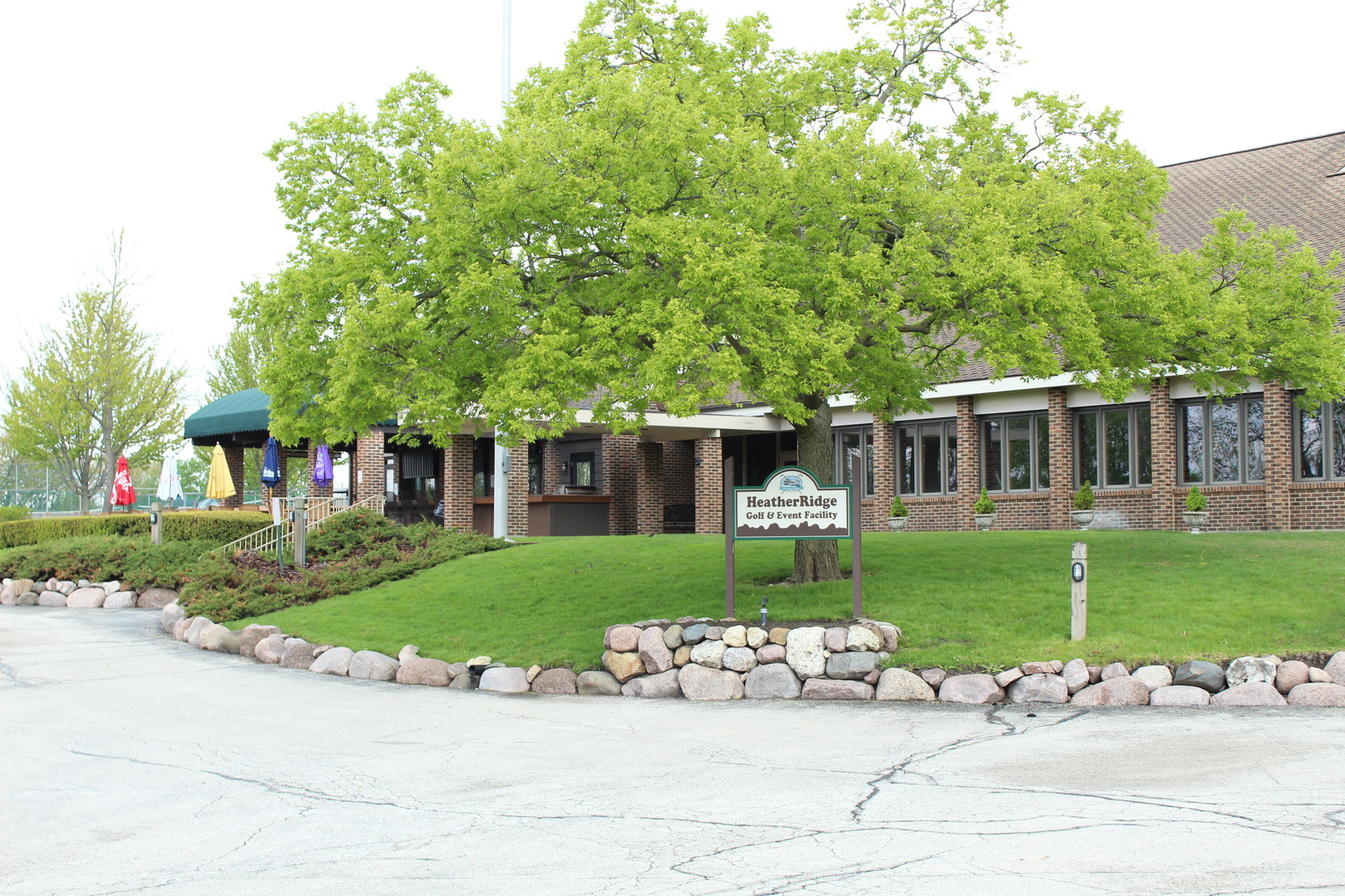920 Vose Drive #402, Gurnee, IL 60031