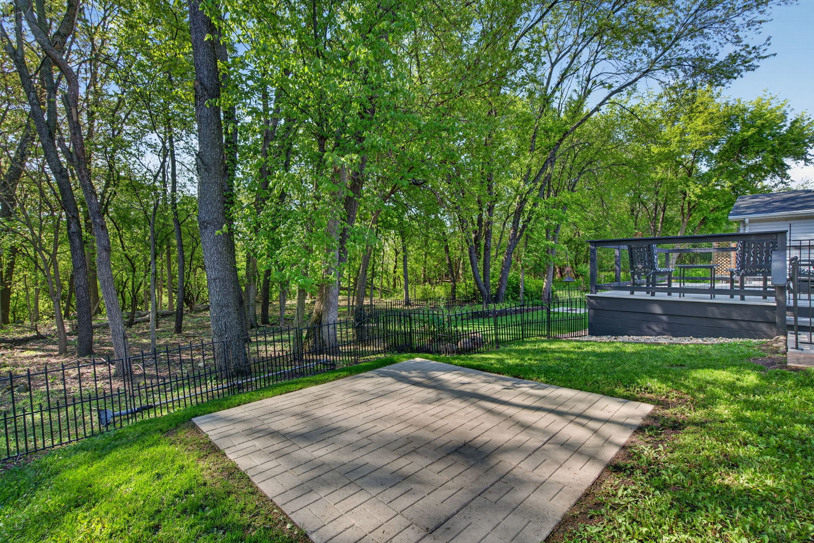 22533 S Woodside Drive, Channahon, IL 60410