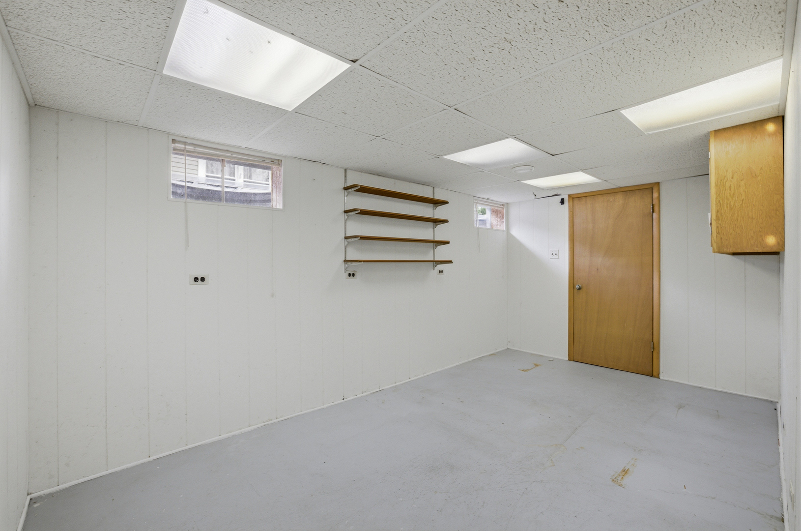 1020 Pershing Avenue, Wheaton, IL 60189
