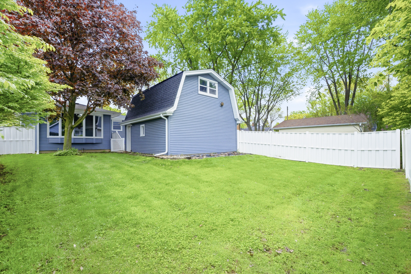 1020 Pershing Avenue, Wheaton, IL 60189