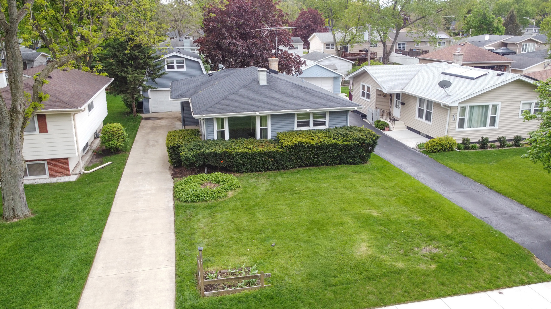 1020 Pershing Avenue, Wheaton, IL 60189