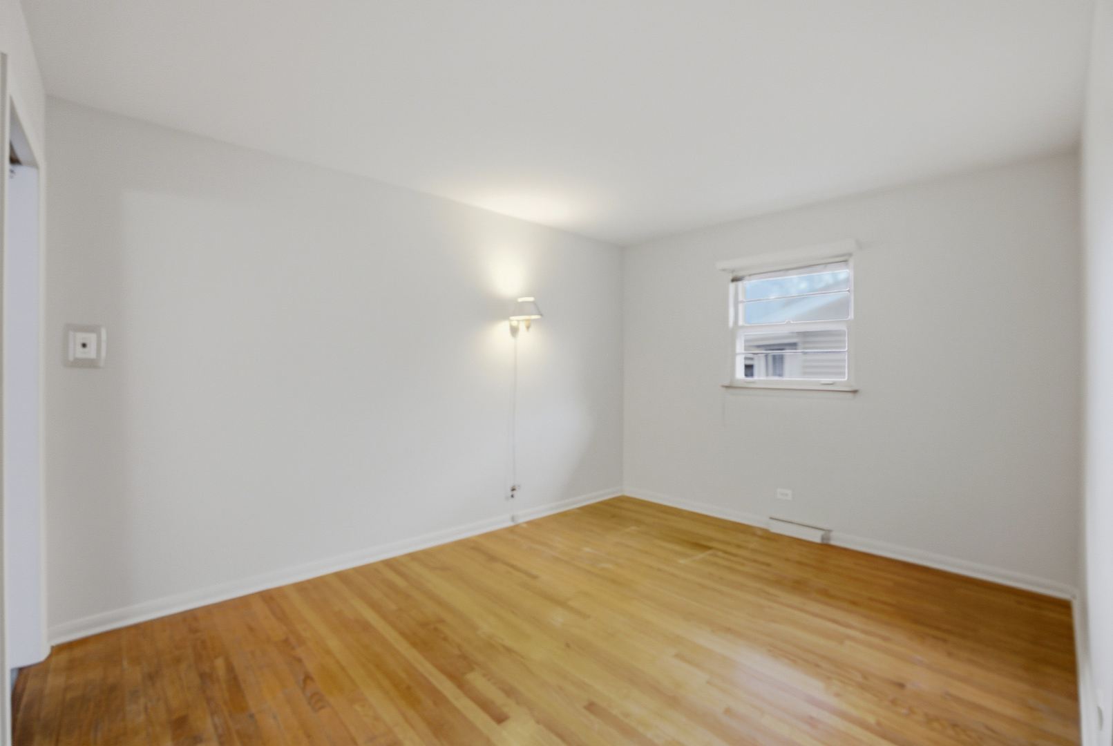 1020 Pershing Avenue, Wheaton, IL 60189
