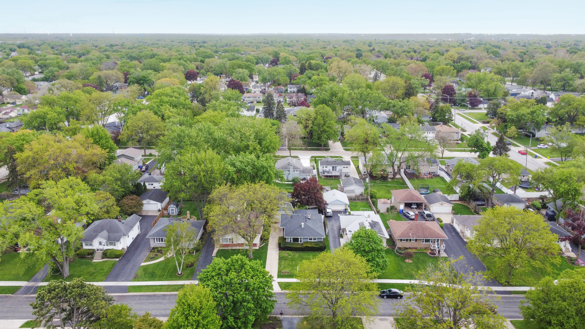 1020 Pershing Avenue, Wheaton, IL 60189