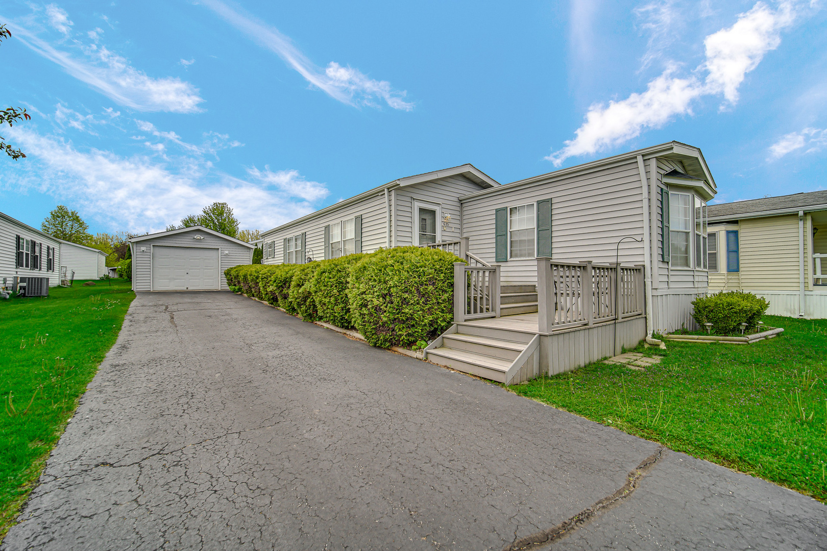 633 Mohawk Trail, Marengo, IL 60152