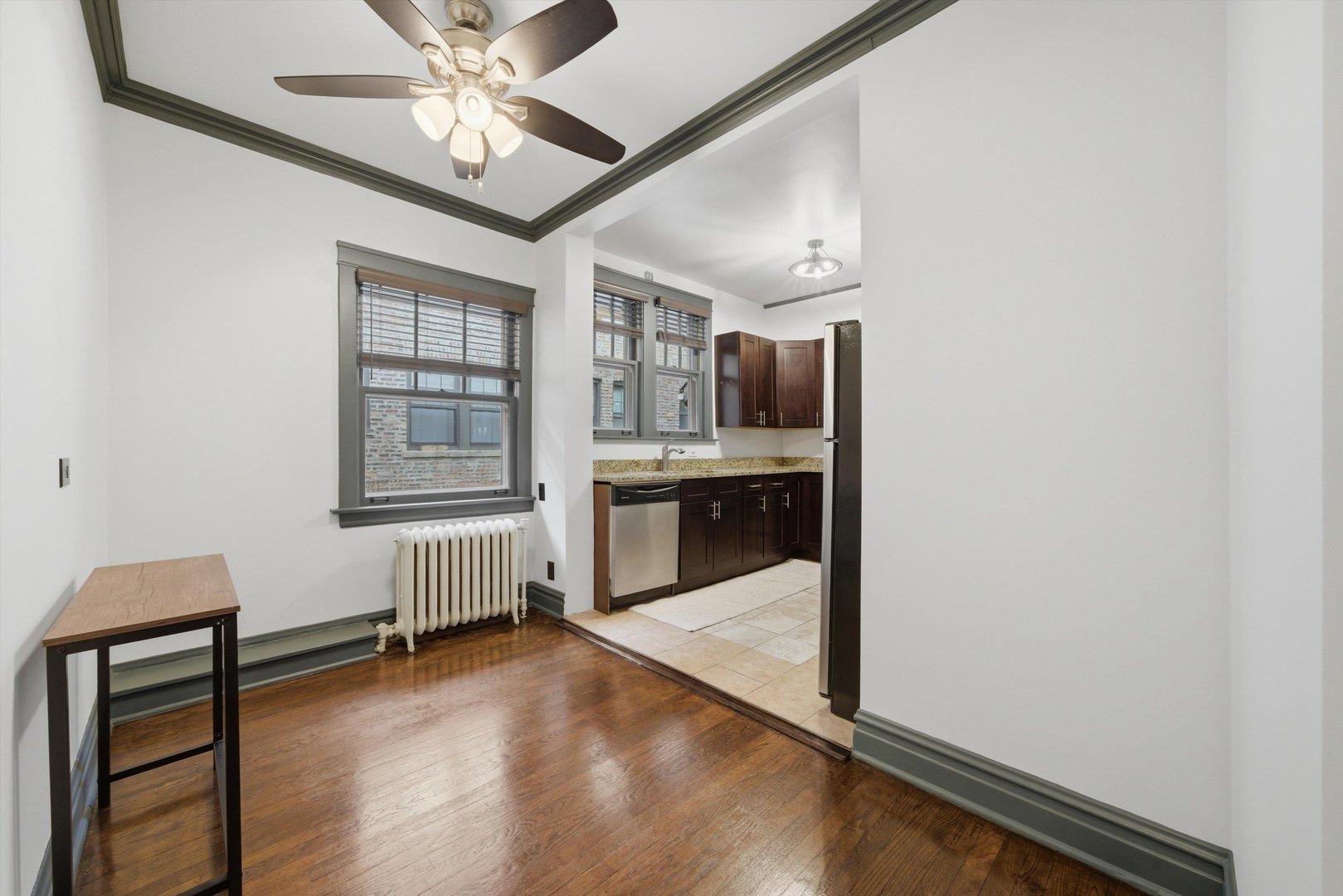 3248 Maple Avenue #2S, Berwyn, IL 60402