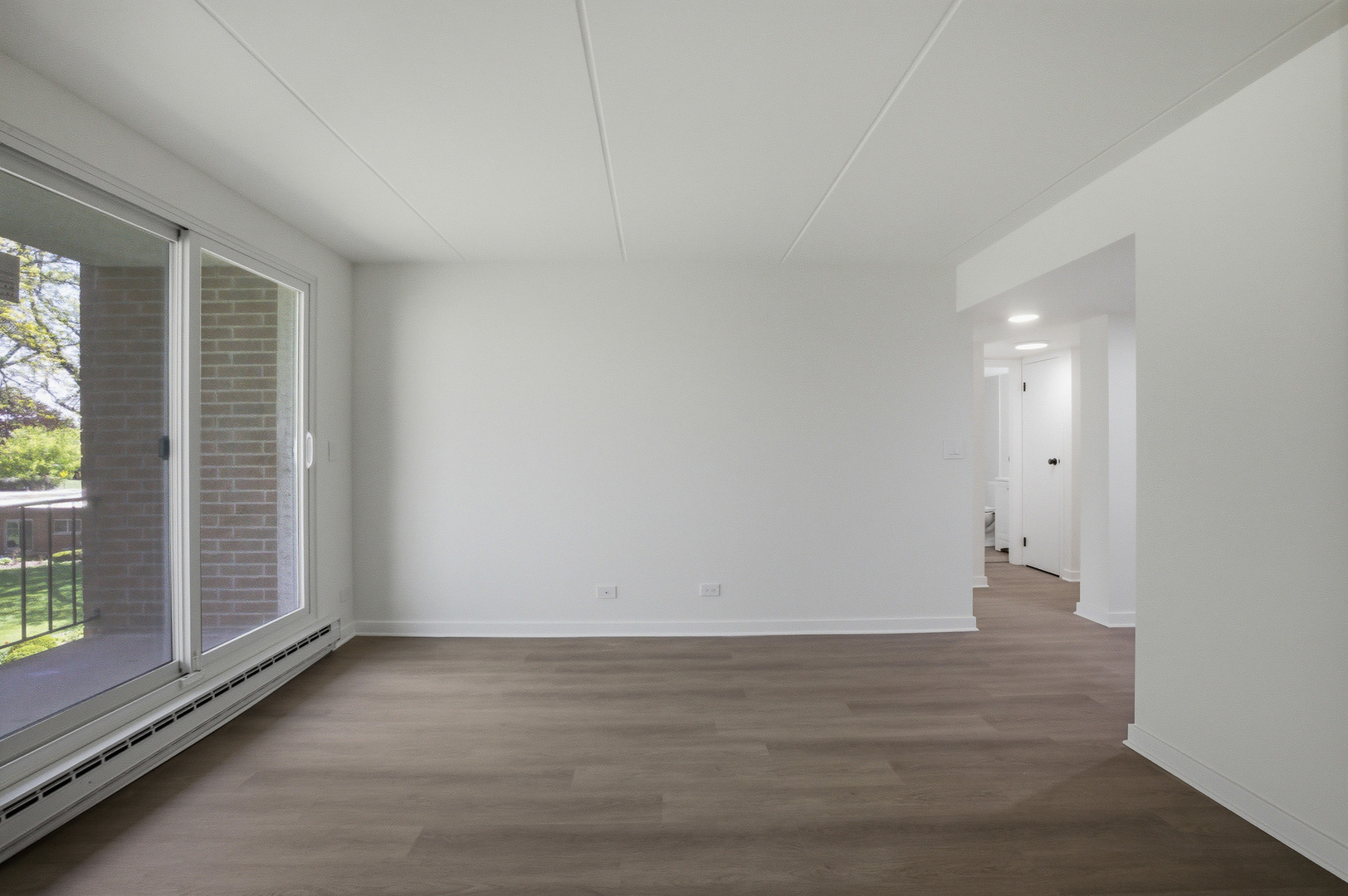 255 S West Avenue #310, Elmhurst, IL 60126