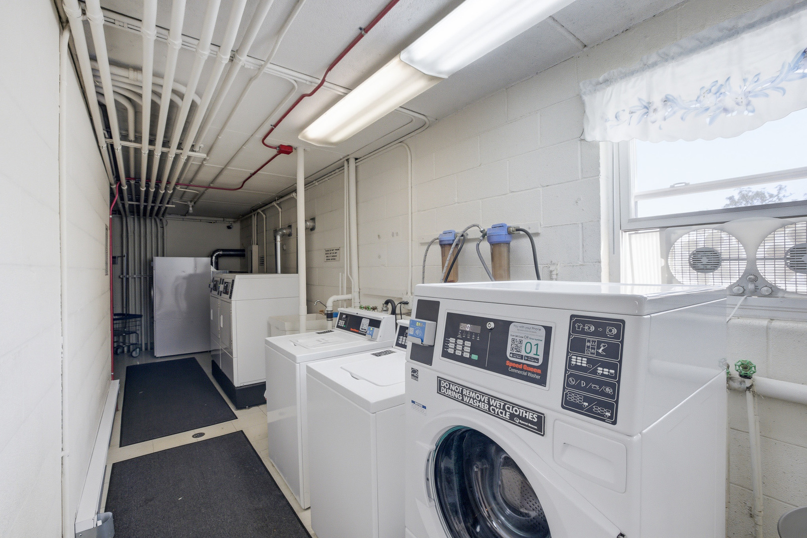 255 S West Avenue #310, Elmhurst, IL 60126