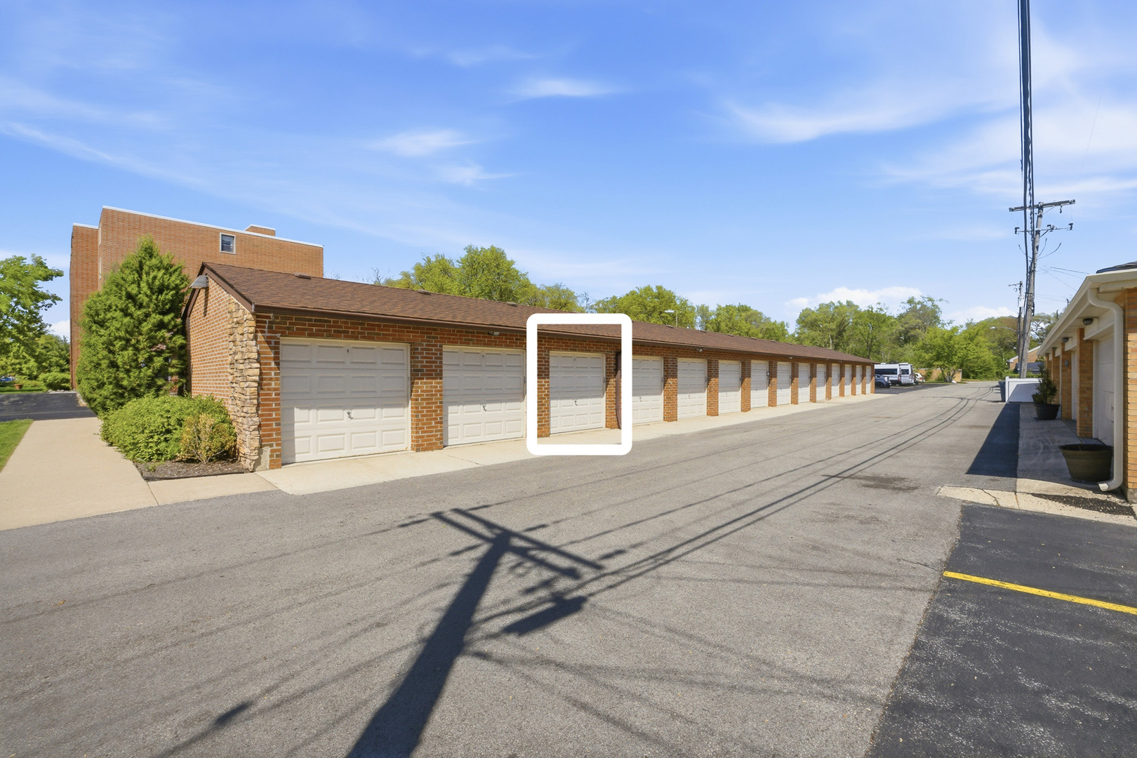 255 S West Avenue #310, Elmhurst, IL 60126