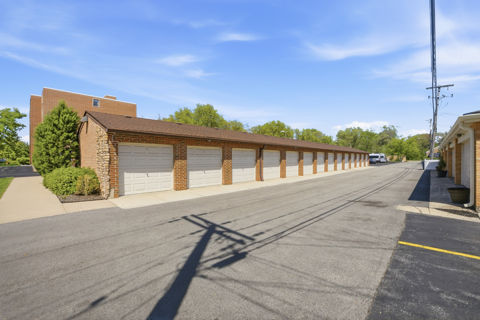 255 S West Avenue #310, Elmhurst, IL 60126