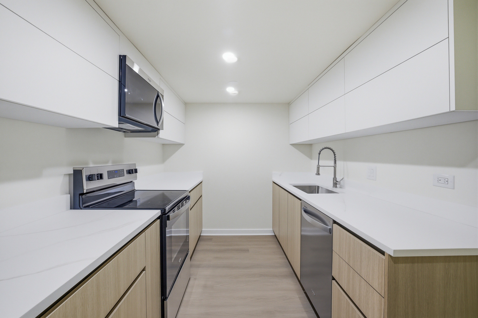 255 S West Avenue #310, Elmhurst, IL 60126