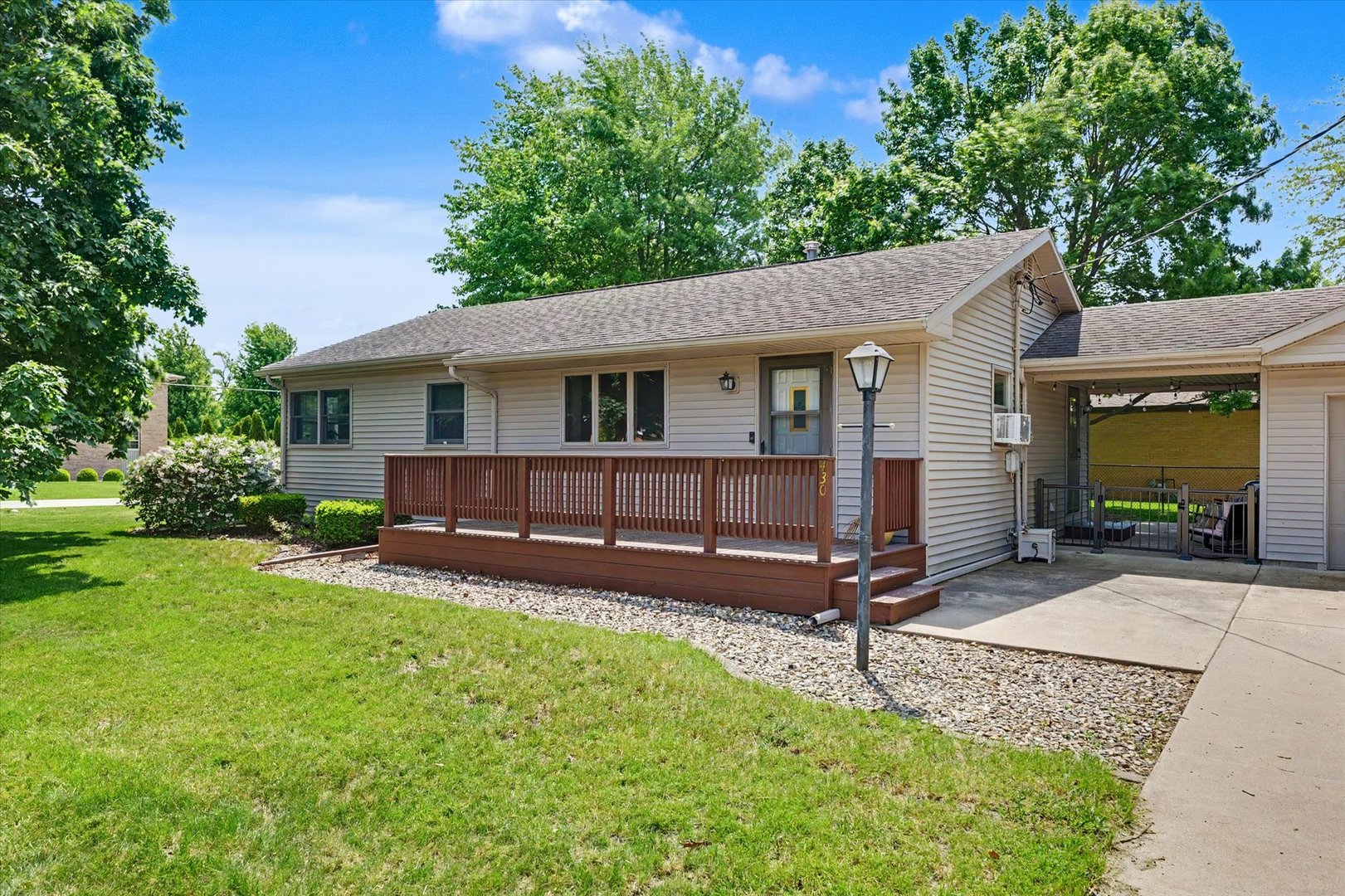 430 E Dent Street, Gilman, IL 60938