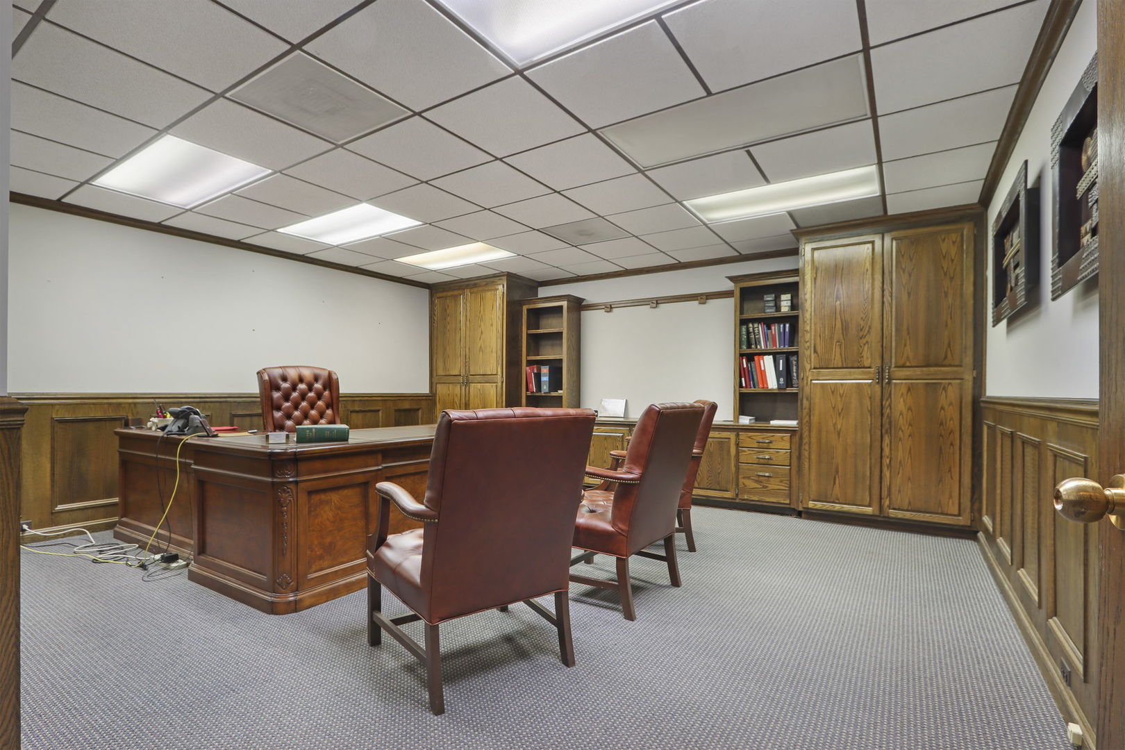 7 N County Street, Waukegan, IL 60085