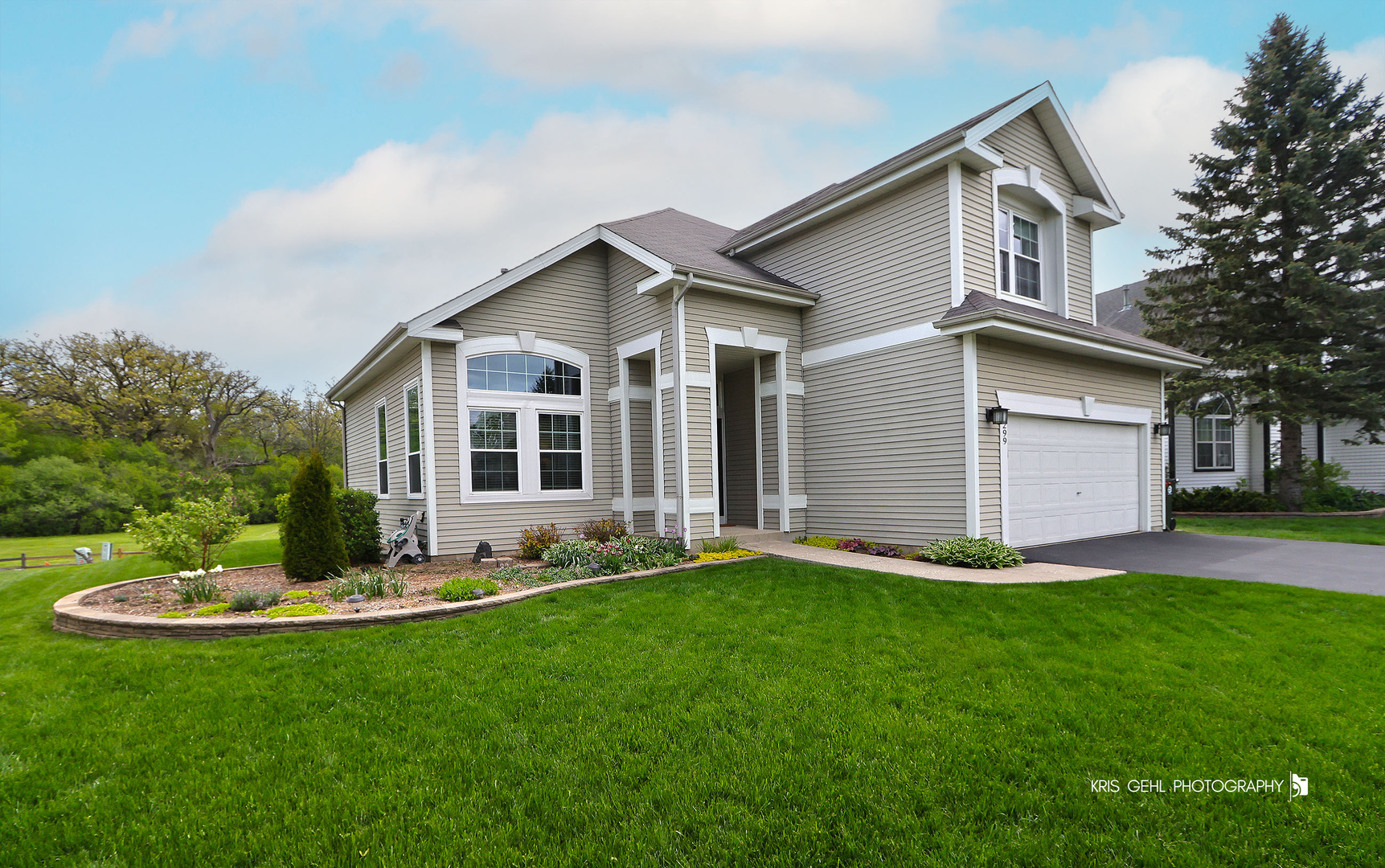 299 Haywood Drive, Round Lake, IL 60073