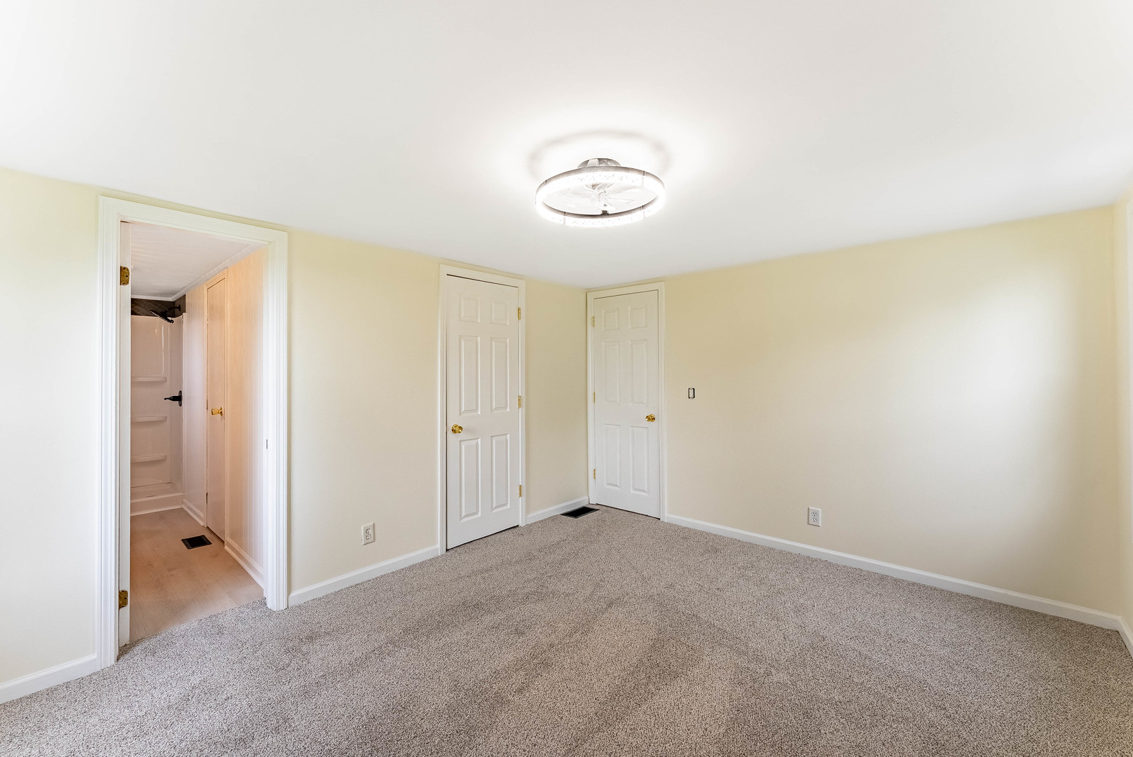 25 Cedar Lane, Sandwich, IL 60548