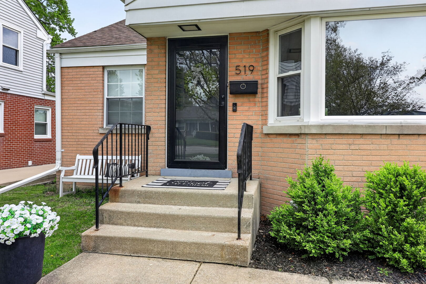 519 S Craig Place, Lombard, IL 60148