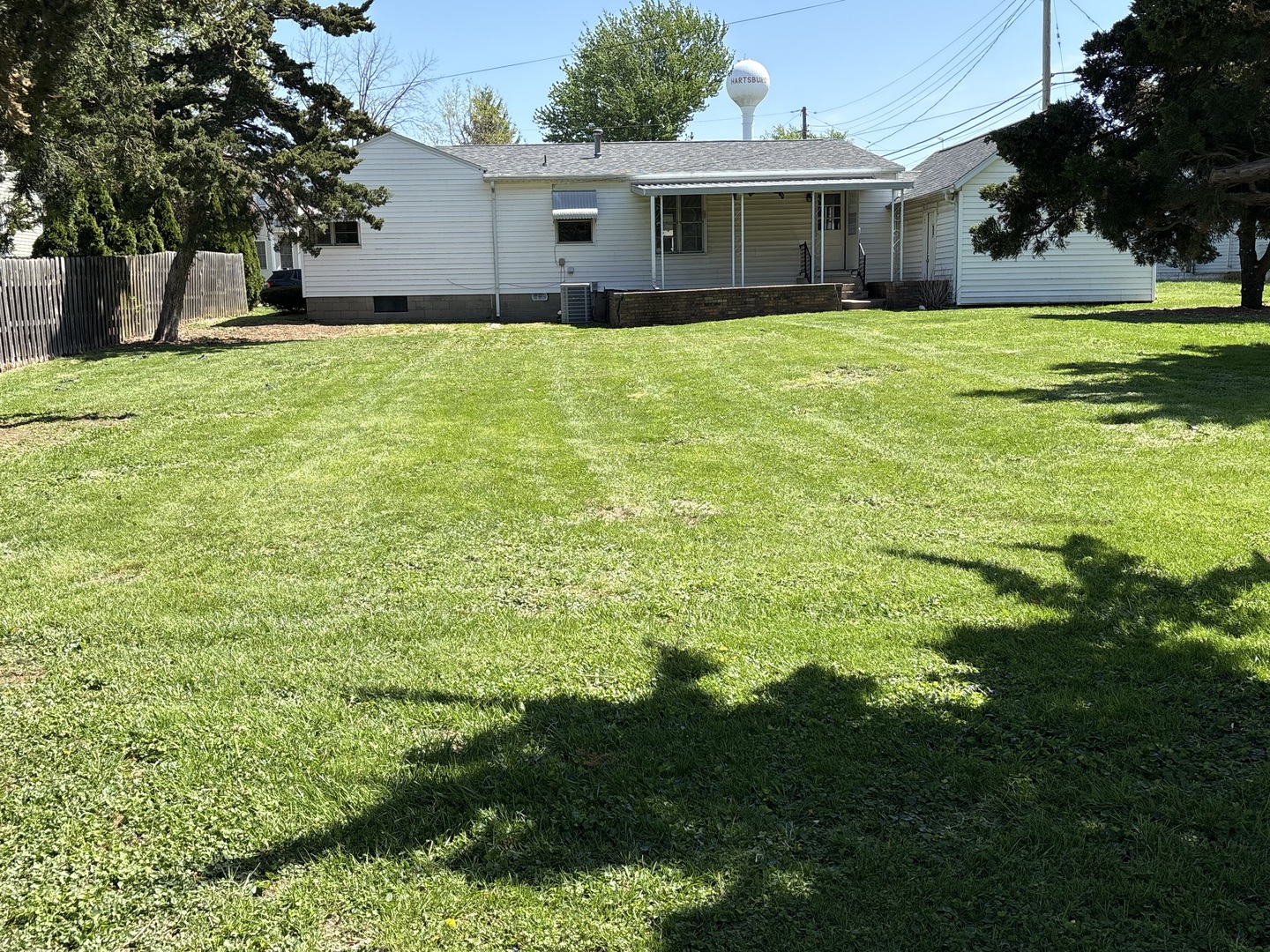 109 N 3RD Street, Hartsburg, IL 62643