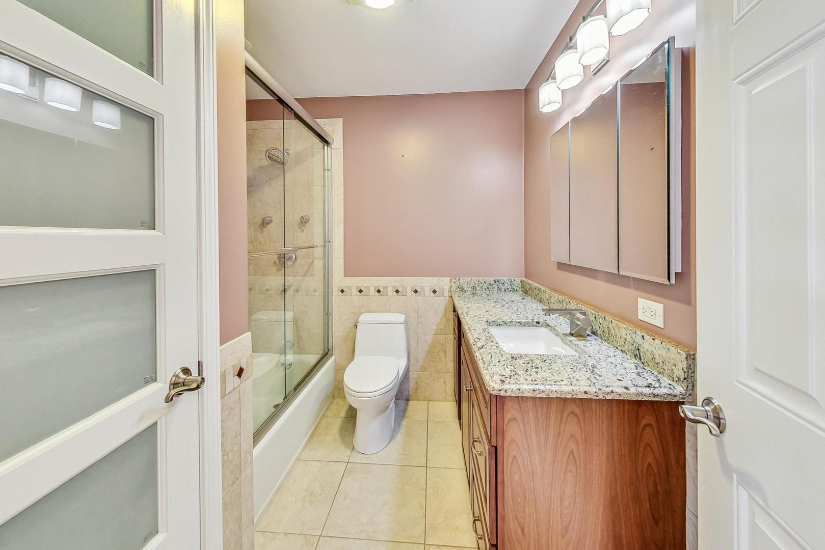 1145 Nottingham Lane, Hoffman Estates, IL 60169