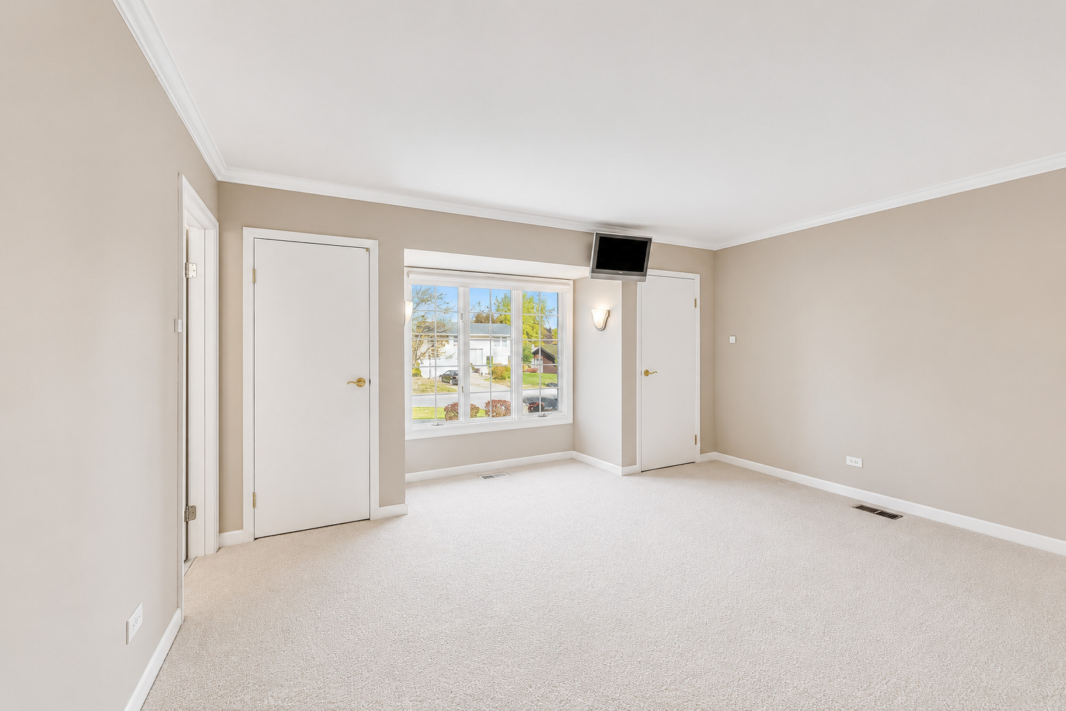 1145 Nottingham Lane, Hoffman Estates, IL 60169