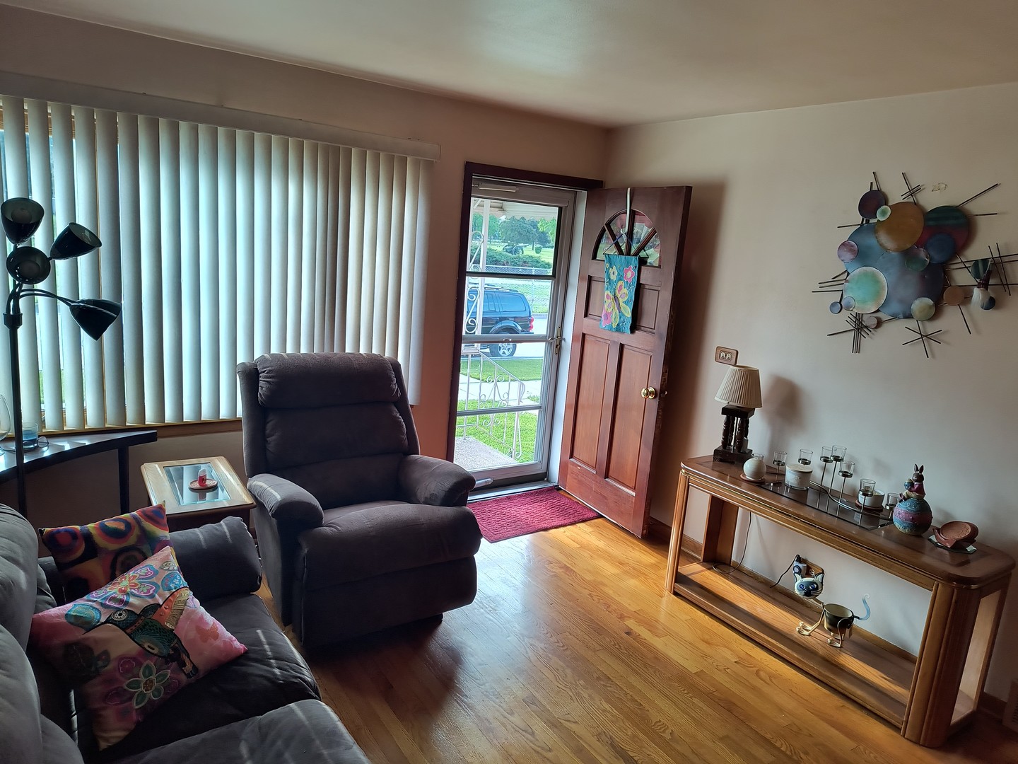 4211 East Avenue, Stickney, IL 60402