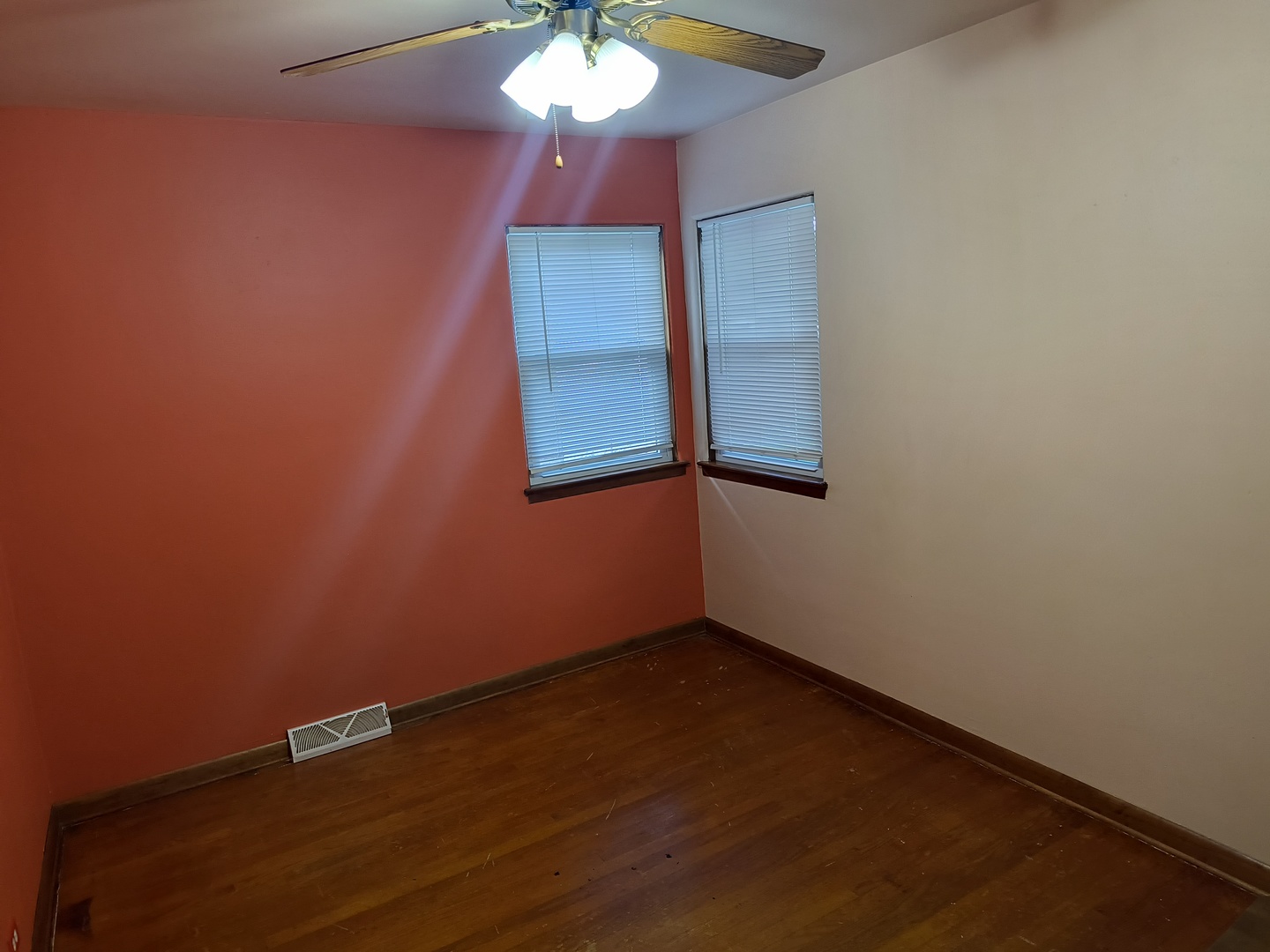 4211 East Avenue, Stickney, IL 60402