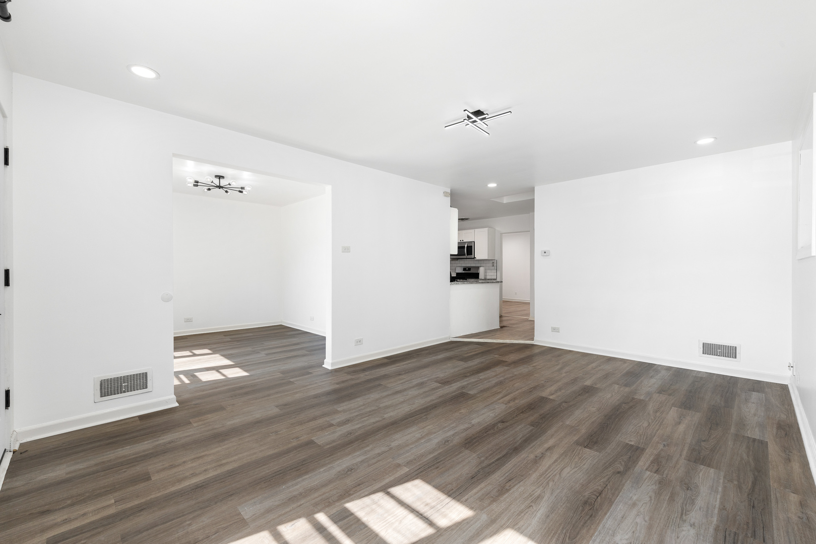 1618 Gunderson Avenue, Berwyn, IL 60402
