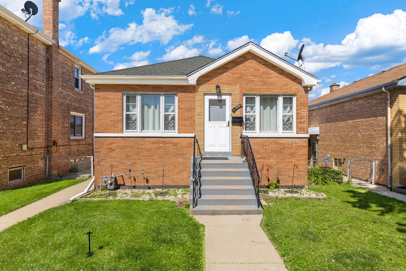 1618 Gunderson Avenue, Berwyn, IL 60402