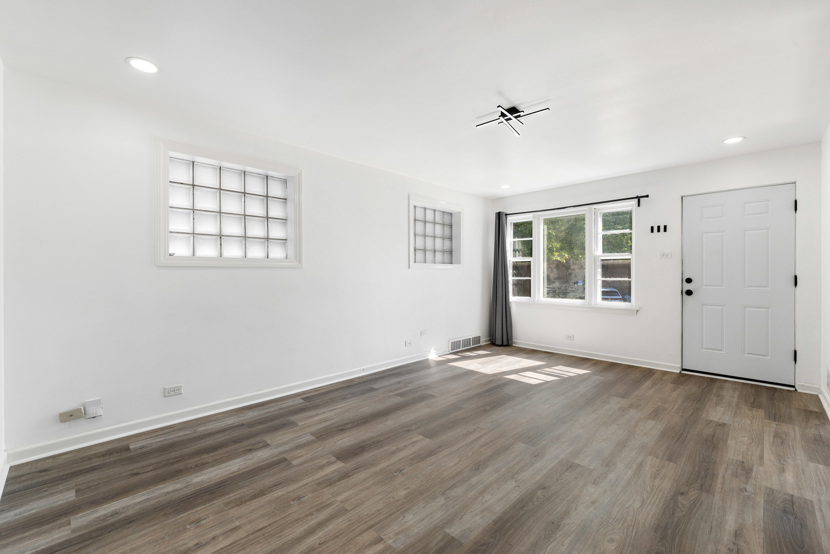 1618 Gunderson Avenue, Berwyn, IL 60402