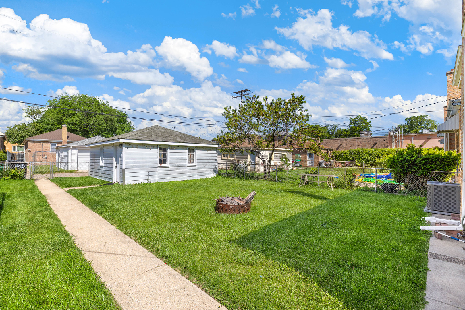 1618 Gunderson Avenue, Berwyn, IL 60402