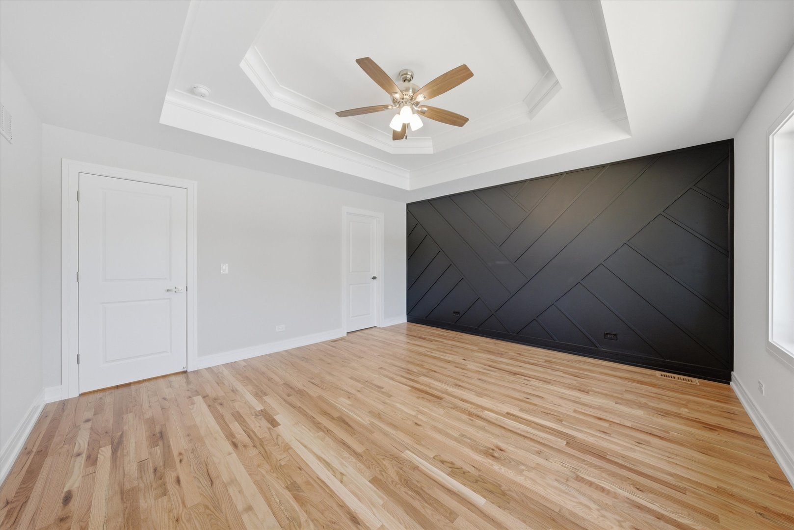 8011 S Oconto Avenue, Bridgeview, IL 60455
