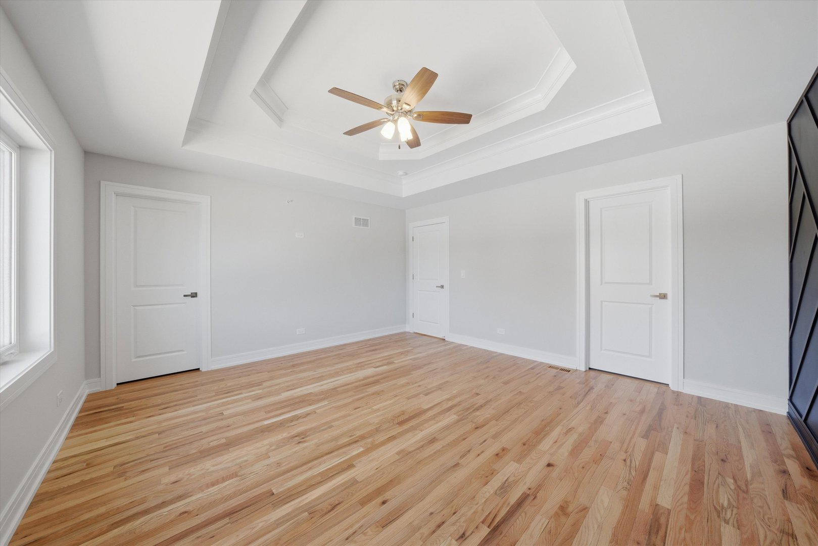 8011 S Oconto Avenue, Bridgeview, IL 60455