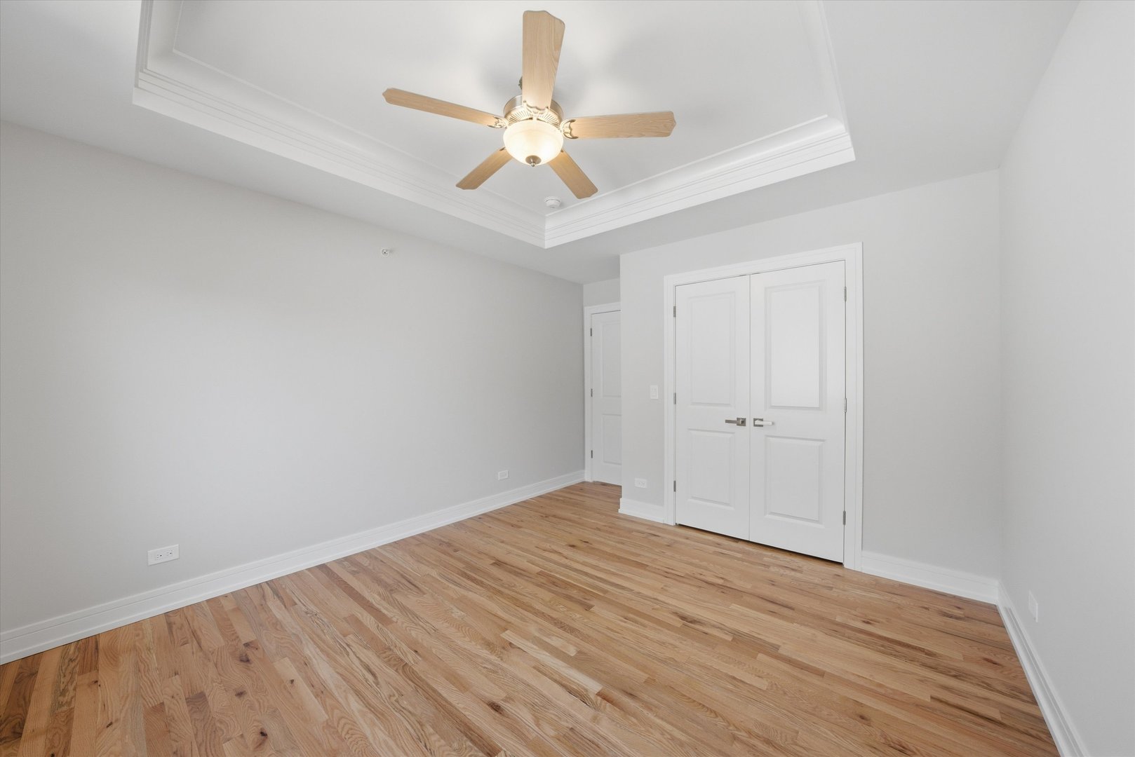 8011 S Oconto Avenue, Bridgeview, IL 60455