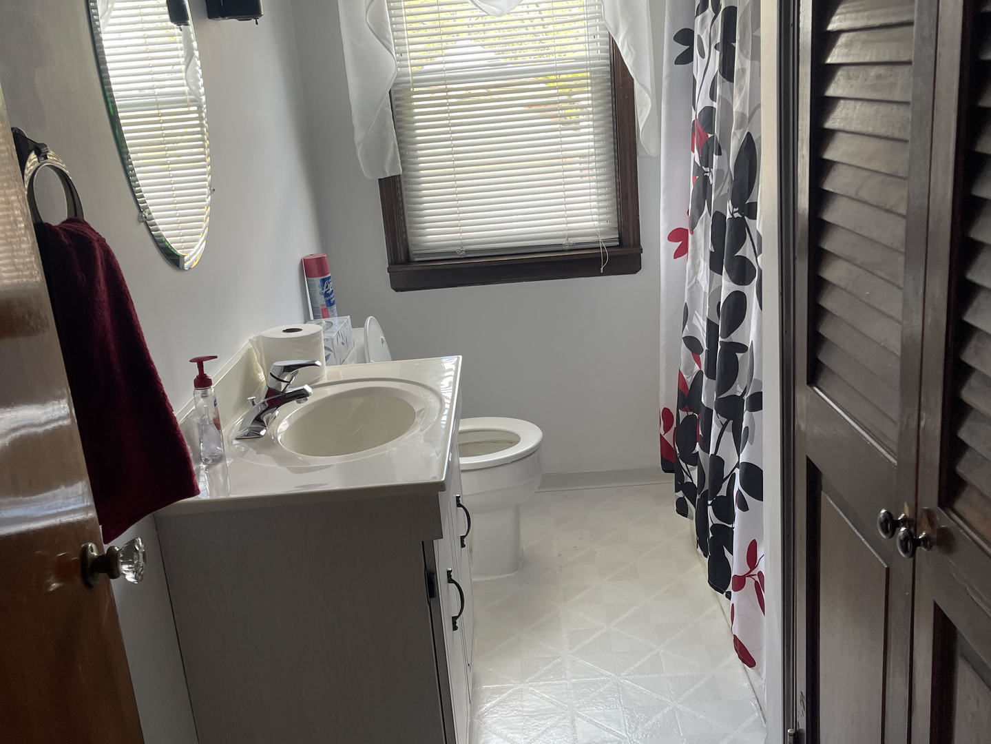 3532 N Pioneer Avenue, Chicago, IL 60634