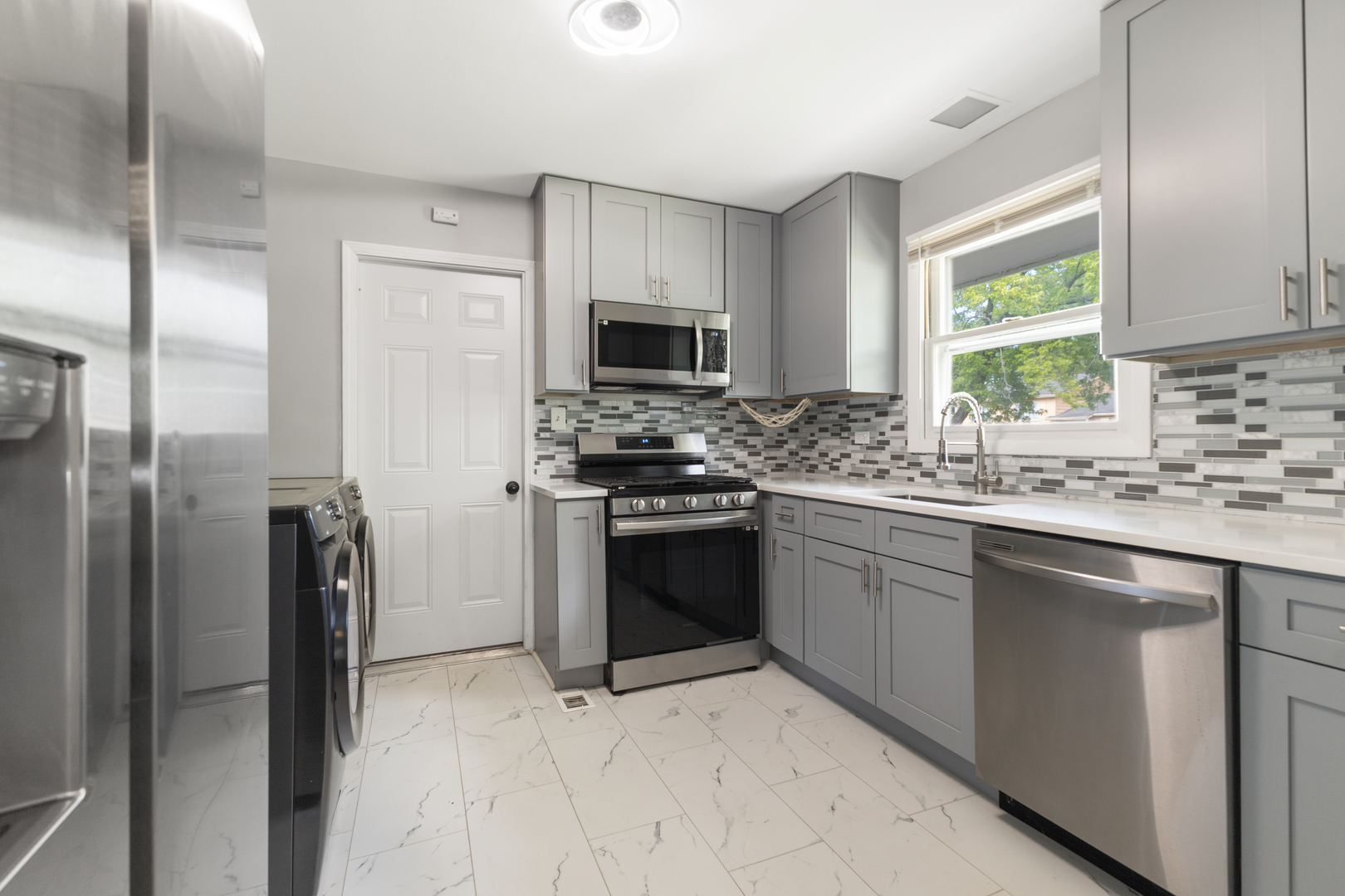 17700 Pheasant Lane, Country Club Hills, IL 60478