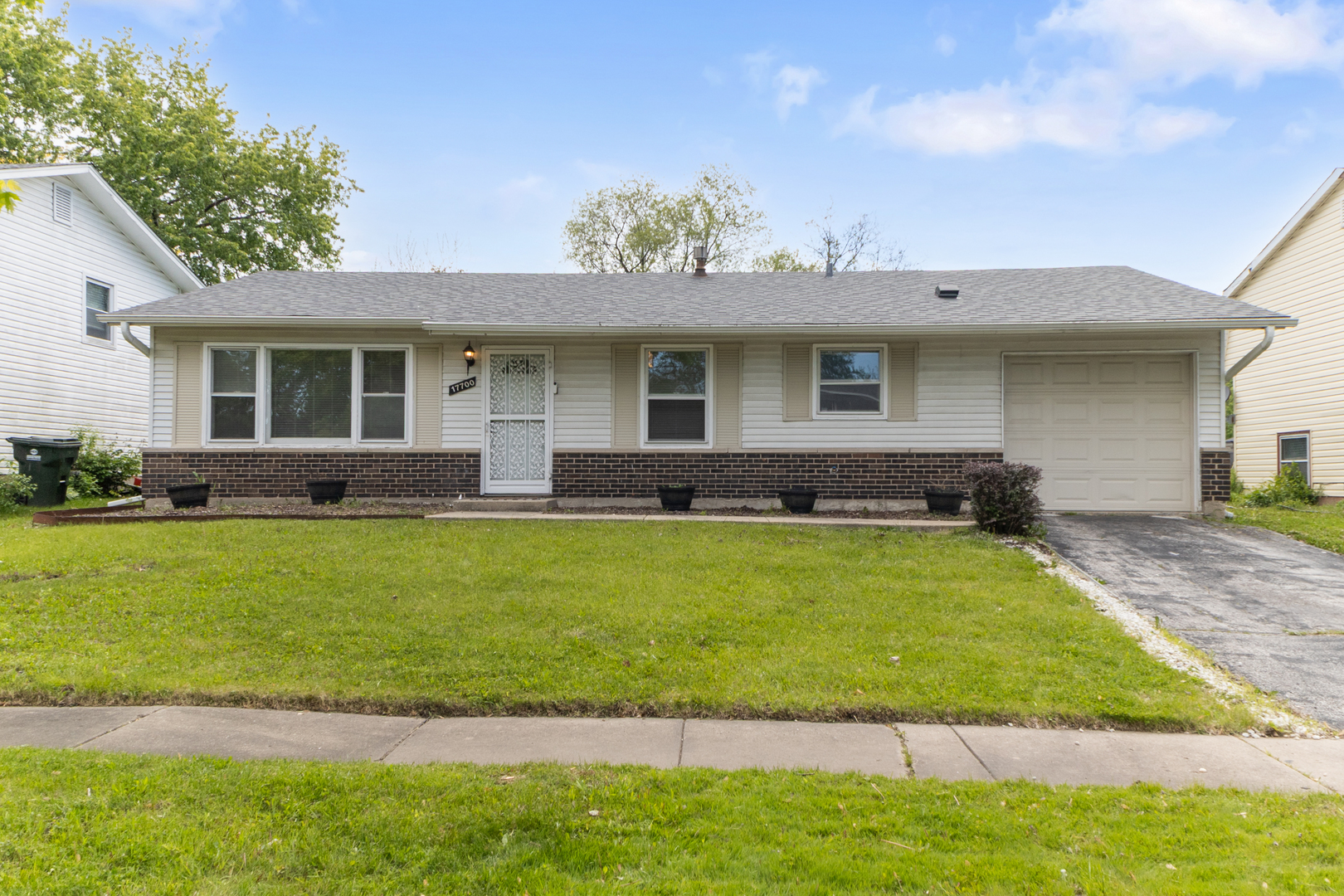 17700 Pheasant Lane, Country Club Hills, IL 60478
