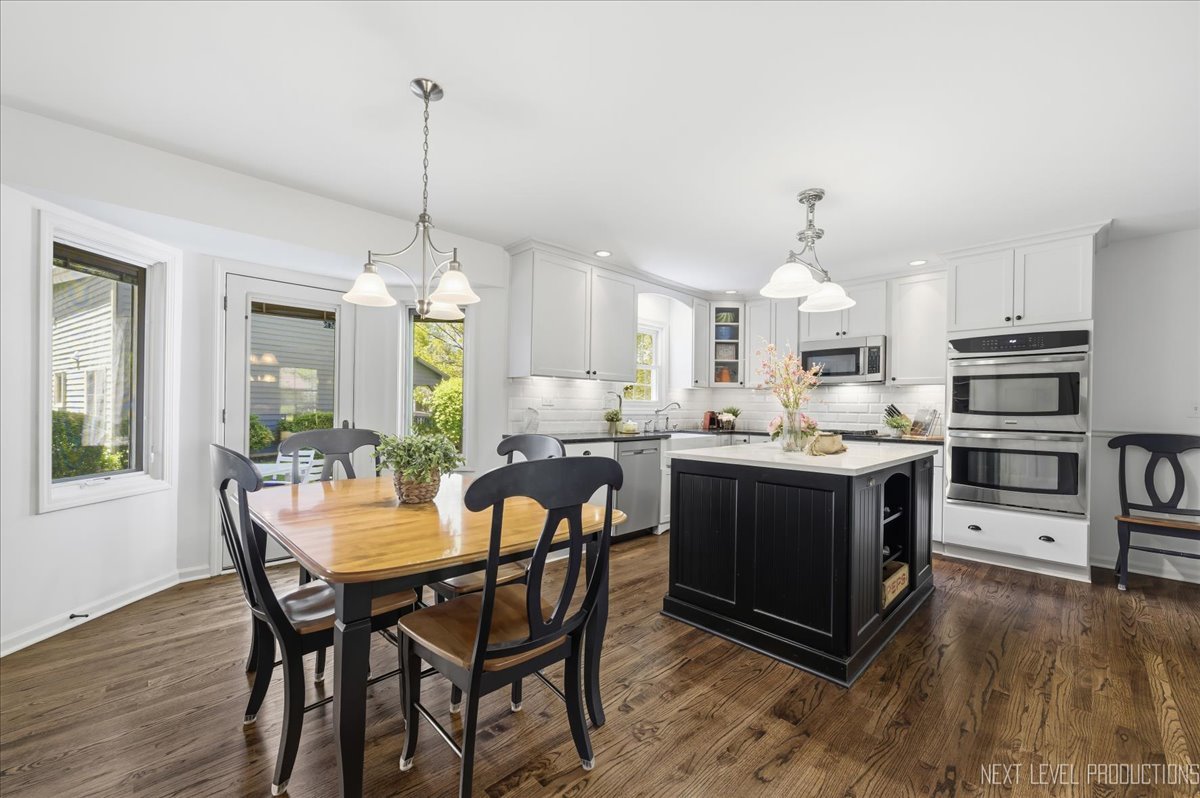 1431 Terrance Drive, Naperville, IL 60565