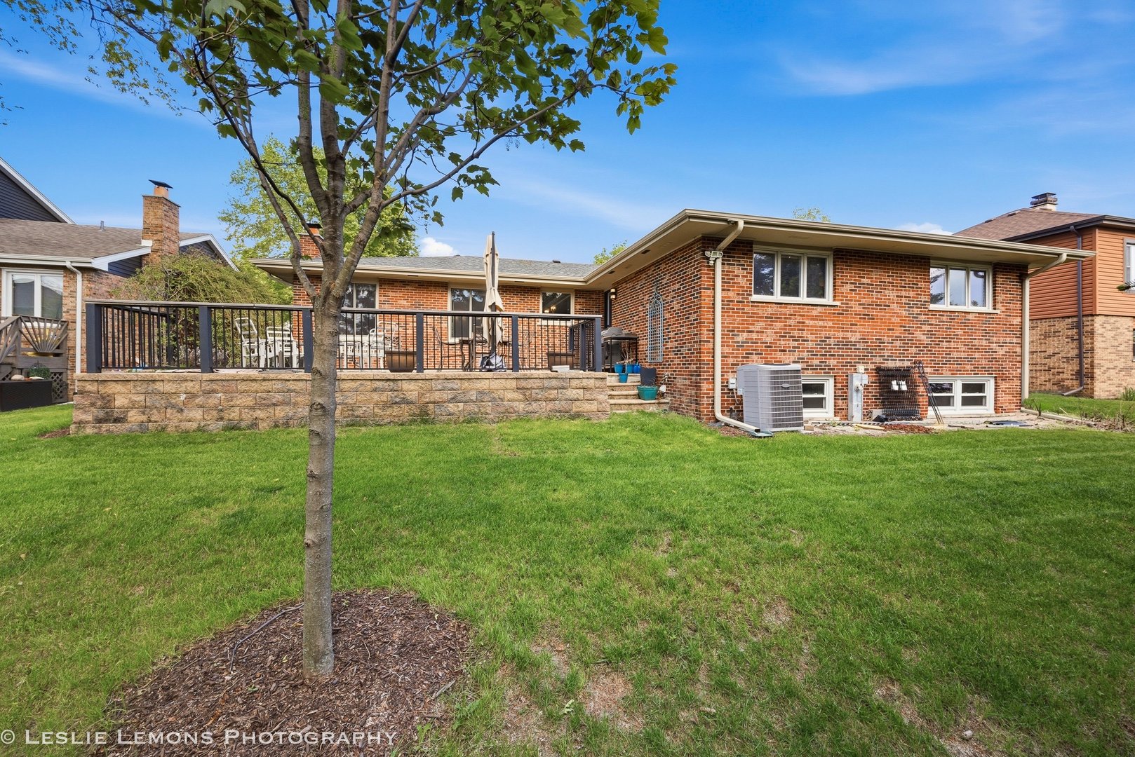 8248 Middlebury Avenue, Woodridge, IL 60517