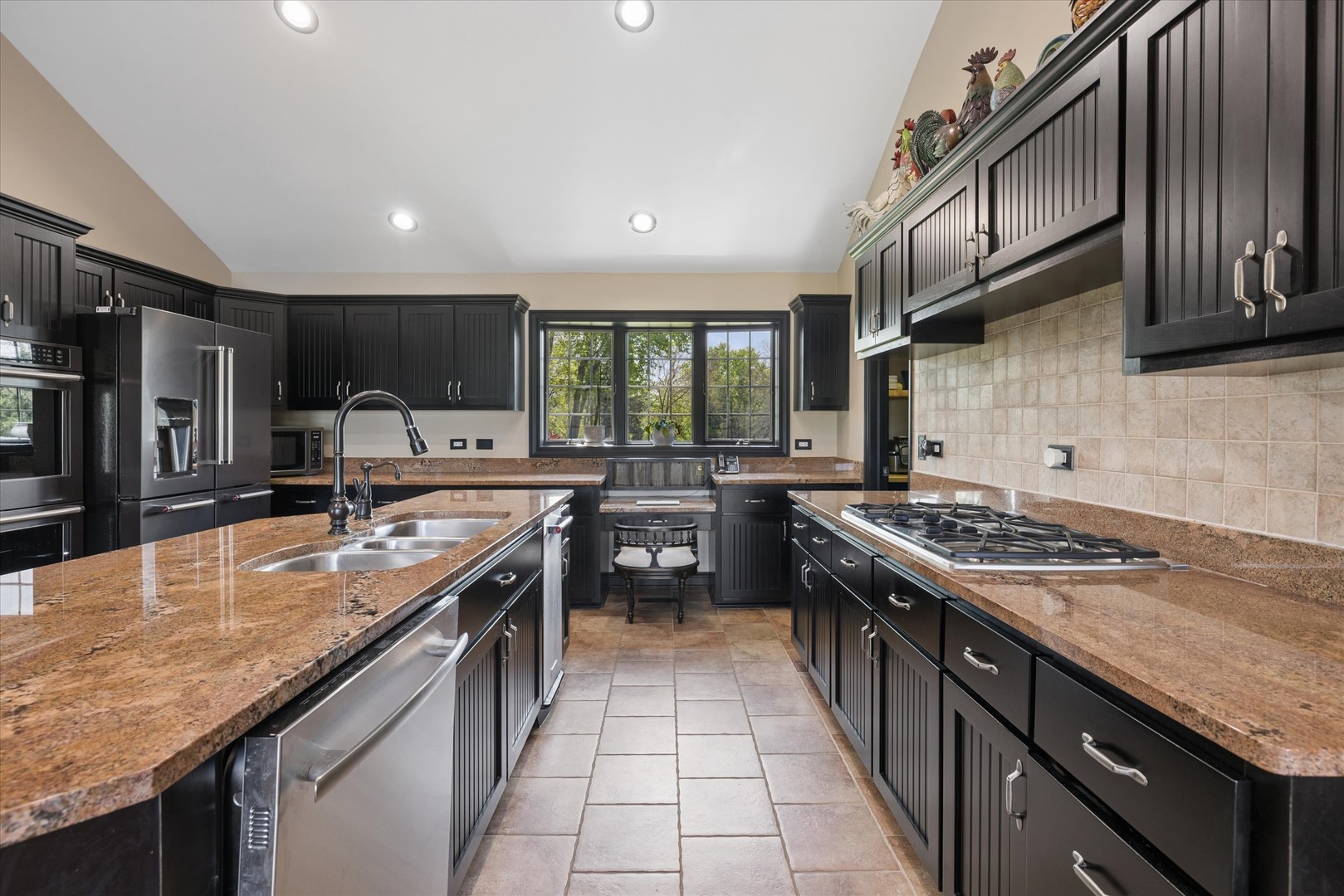 6731 Estate Lane, Long Grove, IL 60047