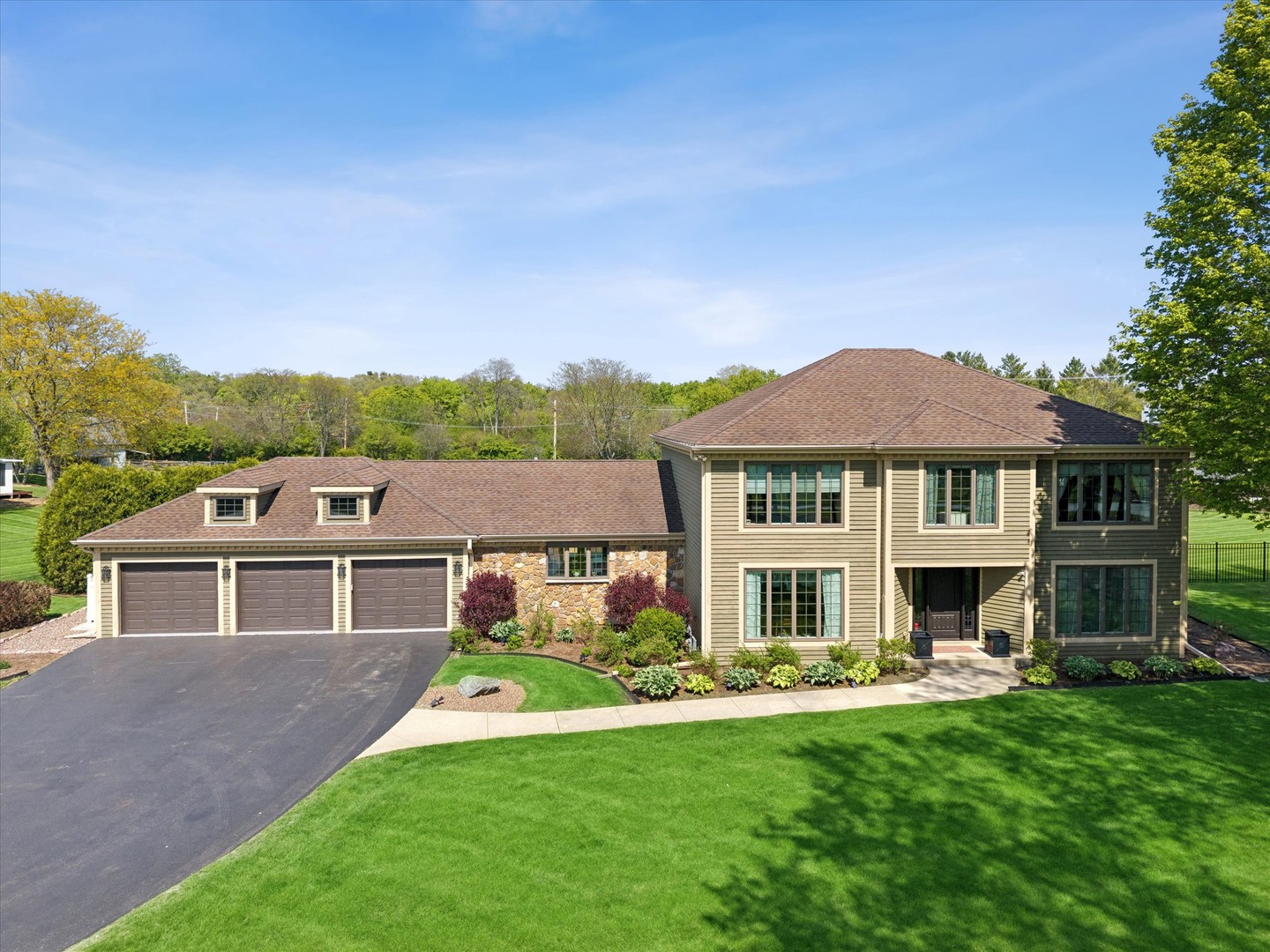 6731 Estate Lane, Long Grove, IL 60047