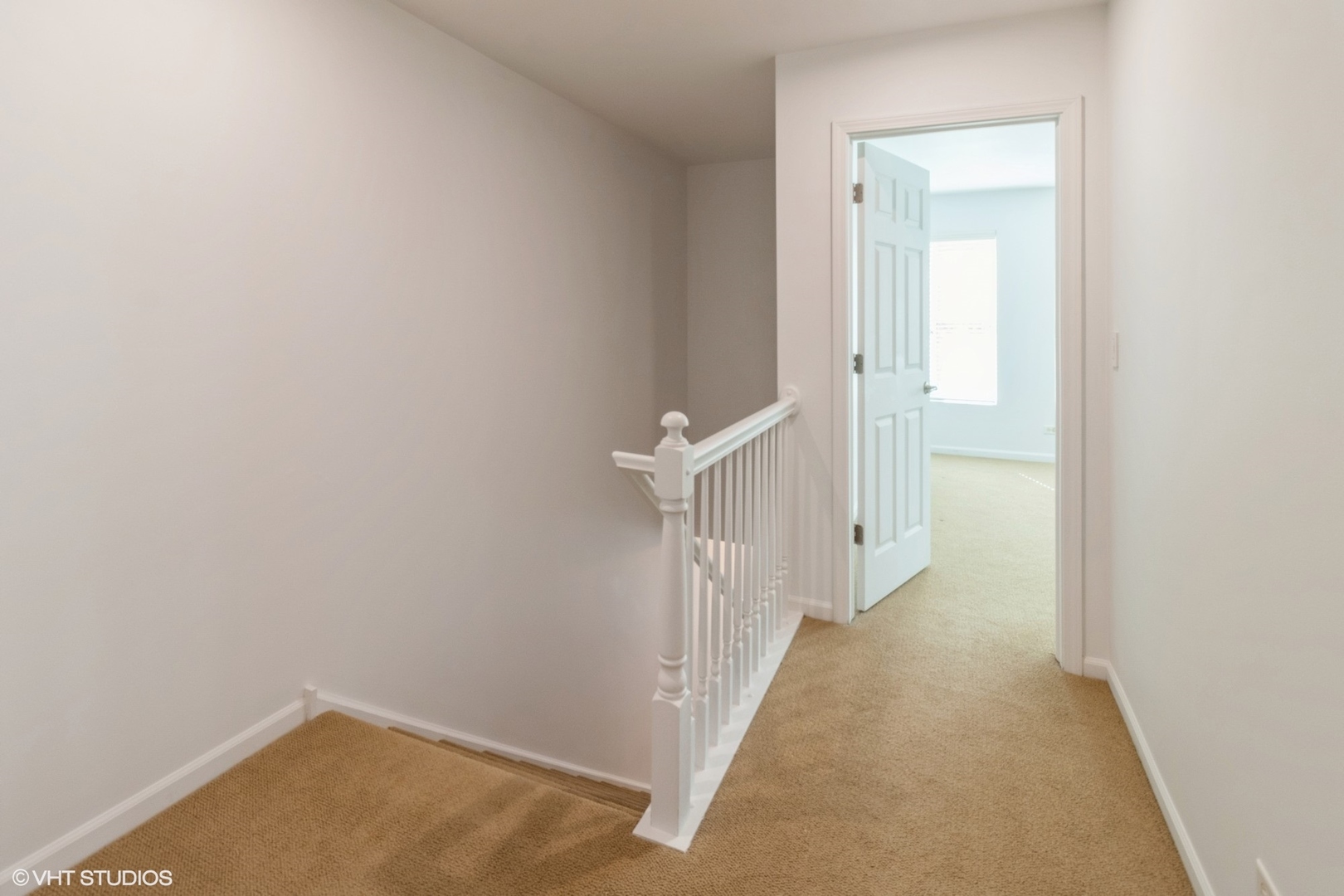 2224 S CRAMBOURNE Way, Arlington Heights, IL 60005
