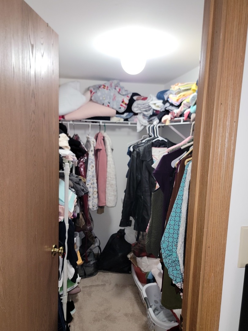 1744 Eastwood Court #1, Schaumburg, IL 60195
