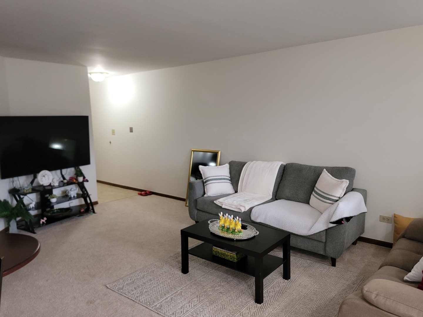 1744 Eastwood Court #1, Schaumburg, IL 60195