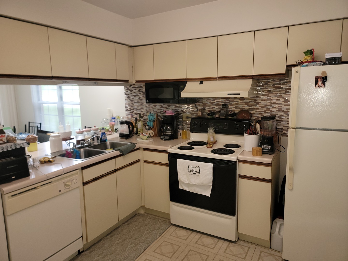 1744 Eastwood Court #1, Schaumburg, IL 60195