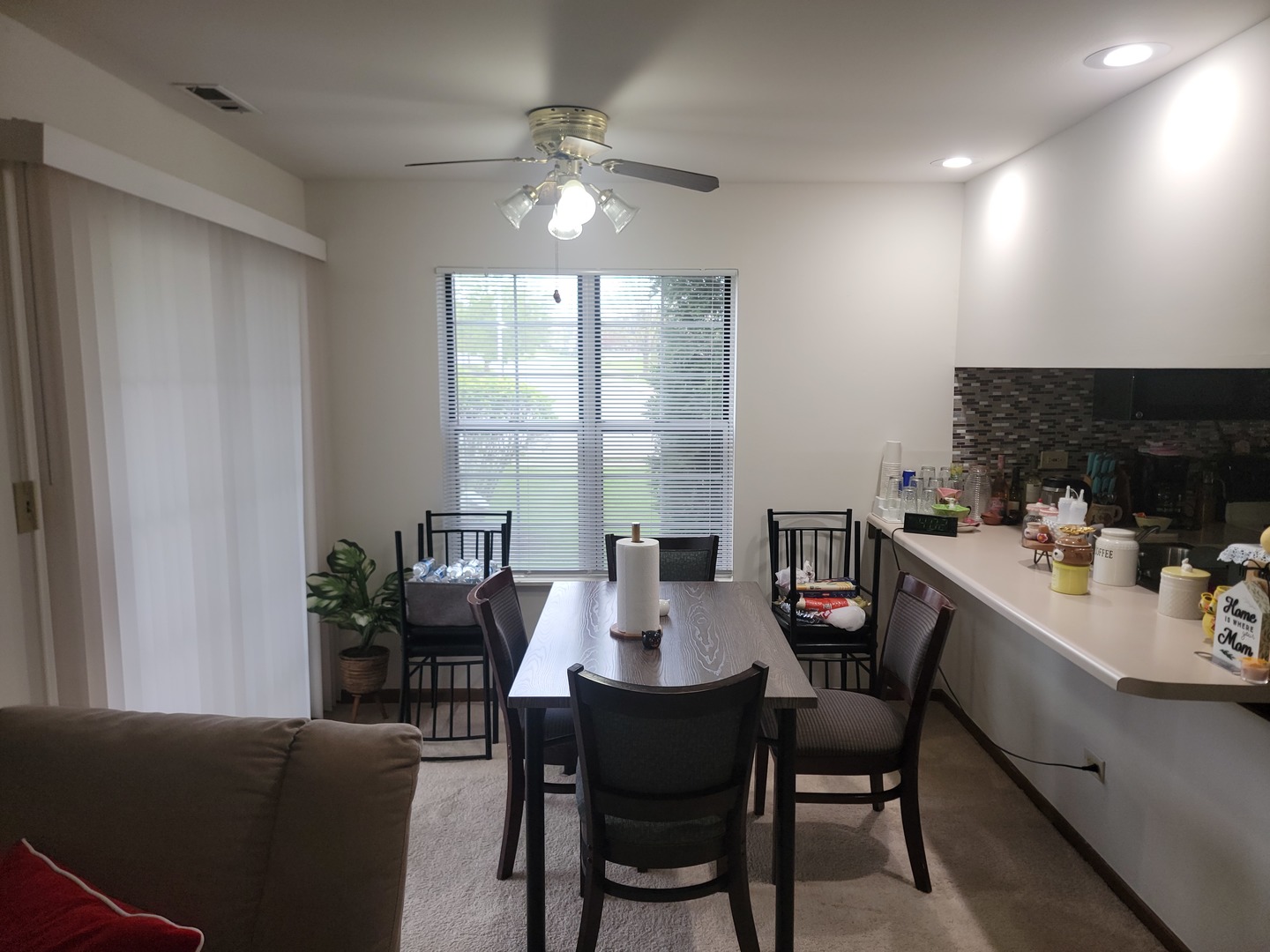 1744 Eastwood Court #1, Schaumburg, IL 60195