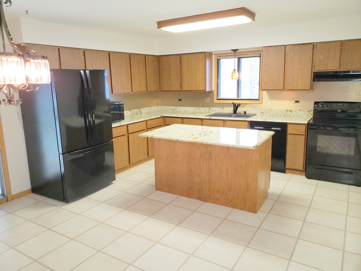 310 Starling Court #B, Bloomingdale, IL 60108