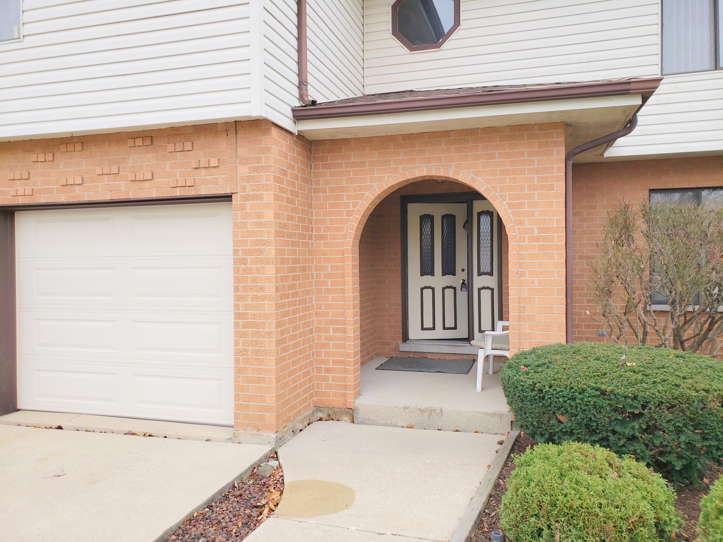 310 Starling Court #B, Bloomingdale, IL 60108