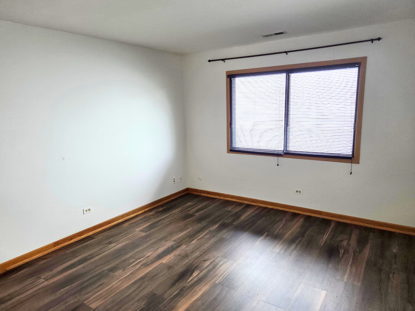 310 Starling Court #B, Bloomingdale, IL 60108
