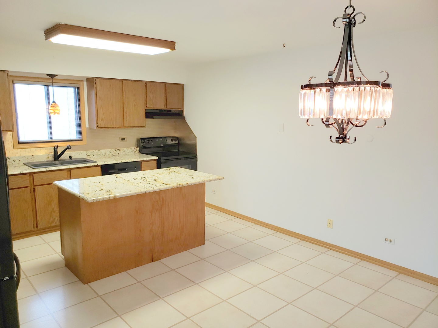 310 Starling Court #B, Bloomingdale, IL 60108