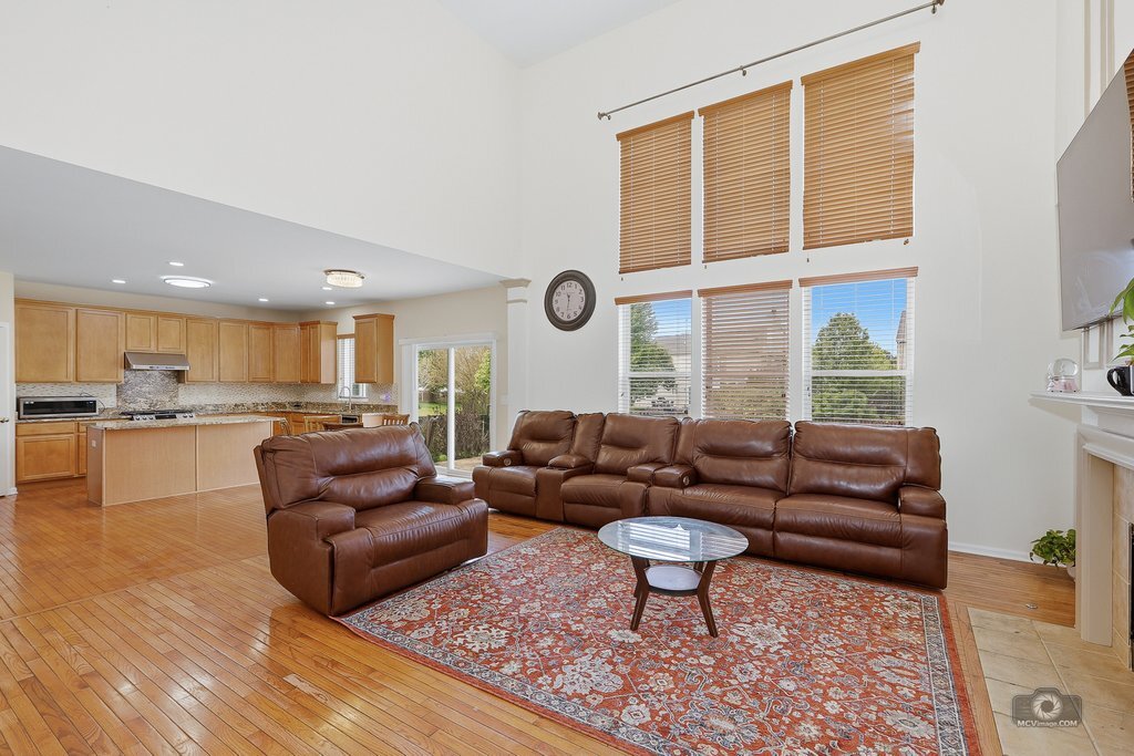 385 Marshall Ash Street, Bolingbrook, IL 60490