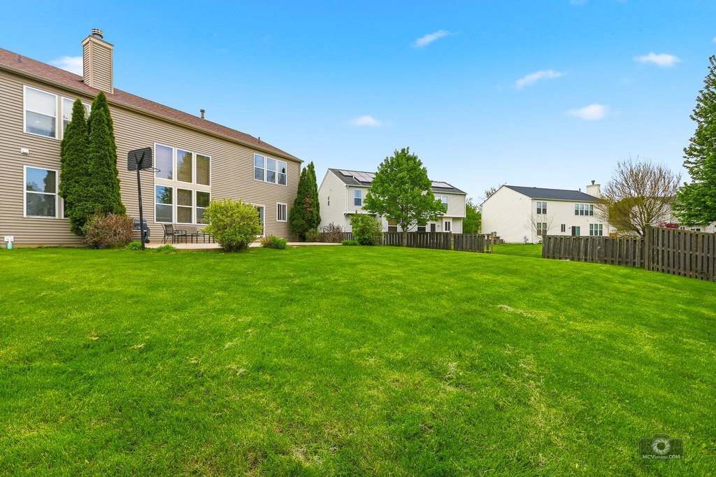 385 Marshall Ash Street, Bolingbrook, IL 60490