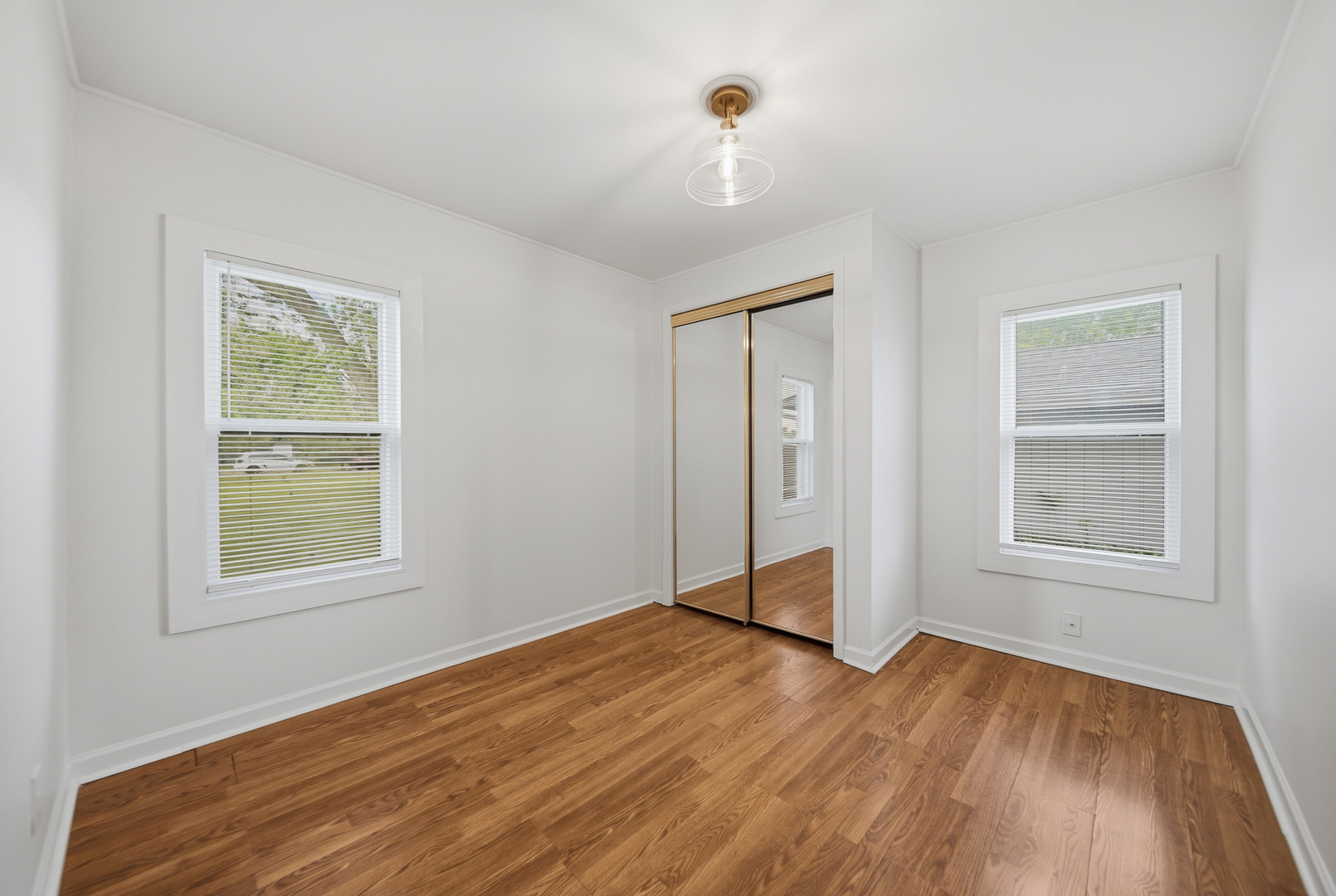 905 S 5th Street, DeKalb, IL 60115
